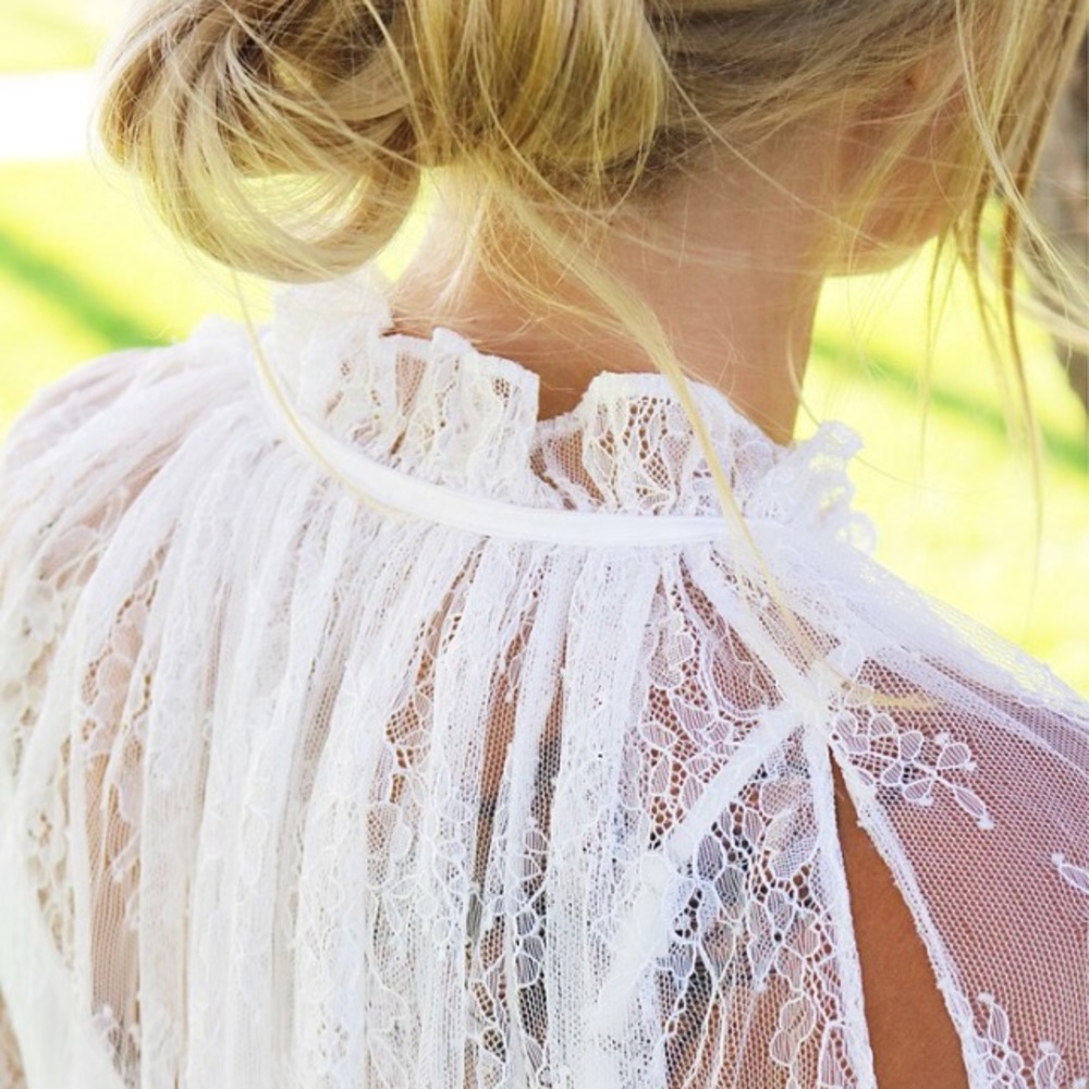 Victoria Lace Top - Picture 3 of 4
